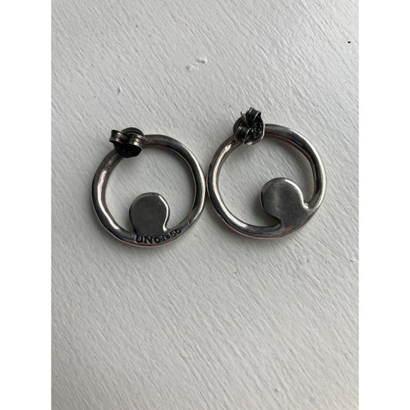 Uno de 50 DIVINE Earrings Pearl in Silver Plated Hoop 1 1/8" - Picture 4 of 4